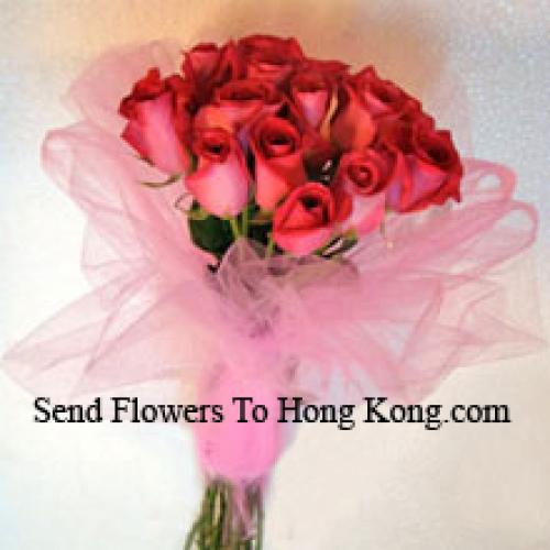 12 Fragrant Red Roses